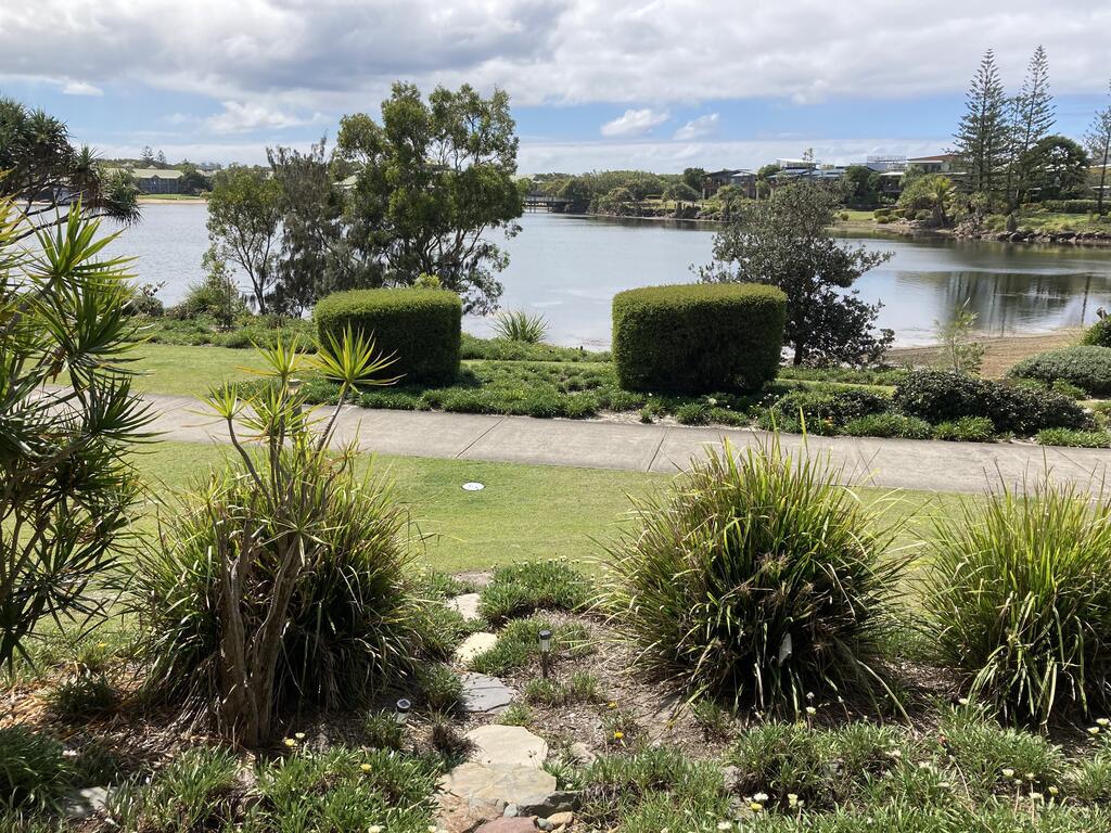 Twin Waters QLD Rent Accommodation