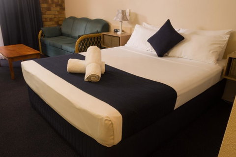Lancaster Court Motel - Rent Accommodation 0