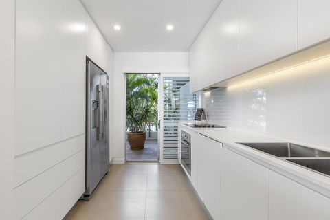 Las Rias Holiday Apartments - Rent Accommodation 3