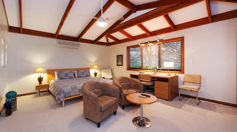 LeCamah Hill - Rent Accommodation 0