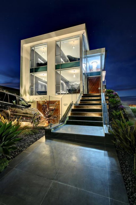 Luxe Haus - Rent Accommodation 3