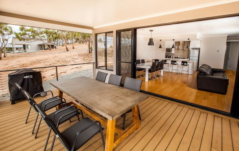Neagles Retreat Villas - Rent Accommodation 3