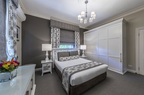 Grand Mercure Basildene Manor - Rent Accommodation 23