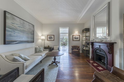 Grand Mercure Basildene Manor - Rent Accommodation 8