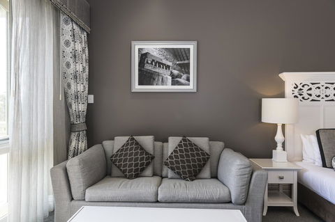 Grand Mercure Basildene Manor - Rent Accommodation 18