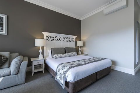 Grand Mercure Basildene Manor - Rent Accommodation 17