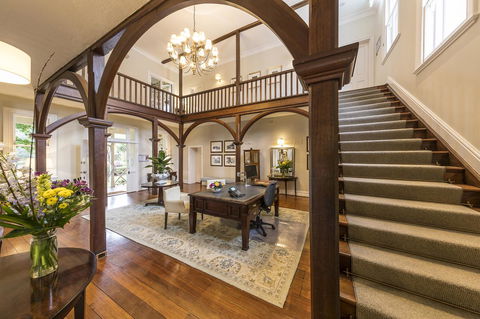 Grand Mercure Basildene Manor - Rent Accommodation 1