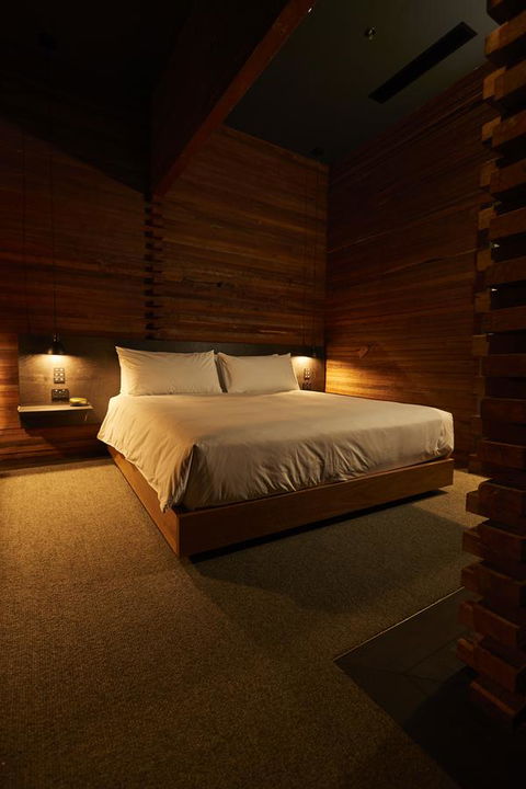 The Premier Mill Hotel - Rent Accommodation 9