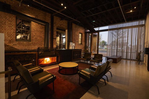 The Premier Mill Hotel - Rent Accommodation 0
