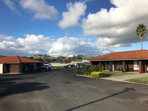 Donnybrook Motel - Rent Accommodation 1