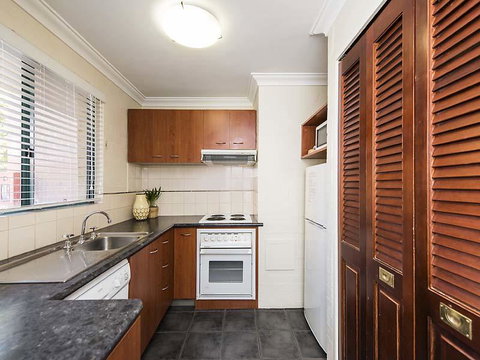 Subiaco Village 28 - Rent Accommodation 15