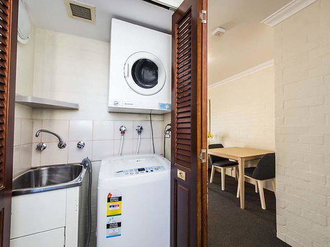 Subiaco Village 28 - Rent Accommodation 16