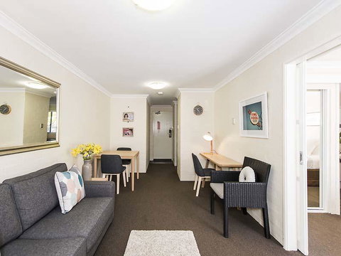 Subiaco Village 28 - Rent Accommodation 3