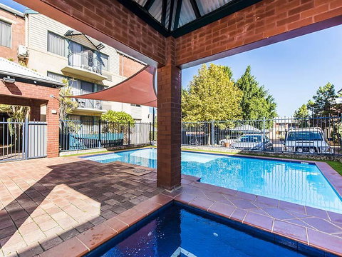 Subiaco Village 28 - Rent Accommodation 18