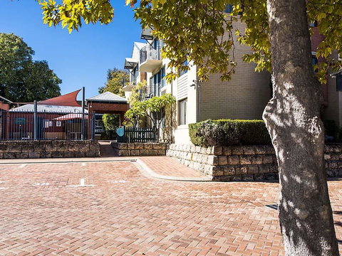 Subiaco Village 28 - Rent Accommodation 20
