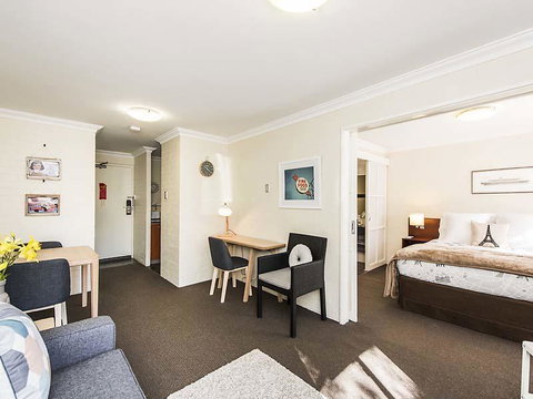 Subiaco Village 28 - Rent Accommodation 4