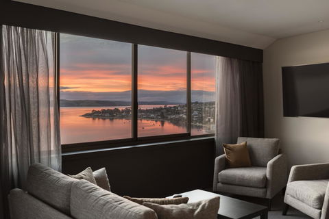 Wrest Point - Rent Accommodation 7