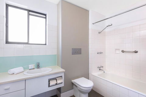 Best Western Plus Launceston - Rent Accommodation 12
