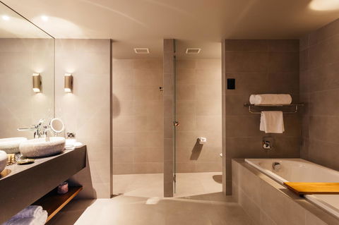 MACq 01 Hotel - Rent Accommodation 27