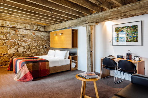 The Henry Jones Art Hotel - Rent Accommodation 42