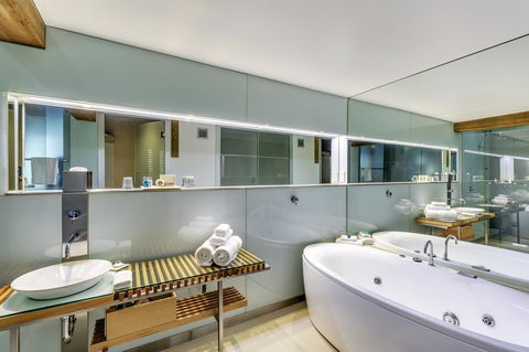 The Henry Jones Art Hotel - Rent Accommodation 20