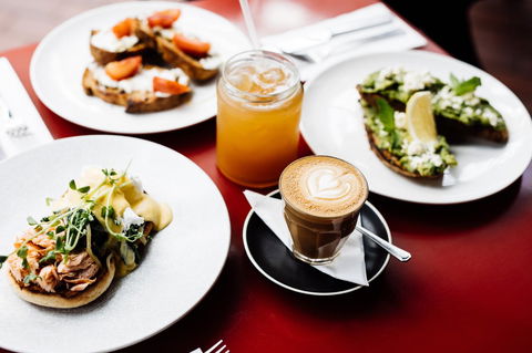 The Henry Jones Art Hotel - Rent Accommodation 24