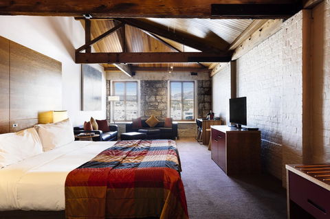The Henry Jones Art Hotel - Rent Accommodation 22