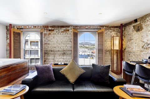 The Henry Jones Art Hotel - Rent Accommodation 26