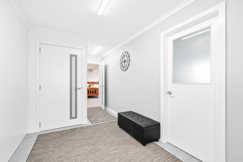 Views Forever - Devonport - Rent Accommodation 9
