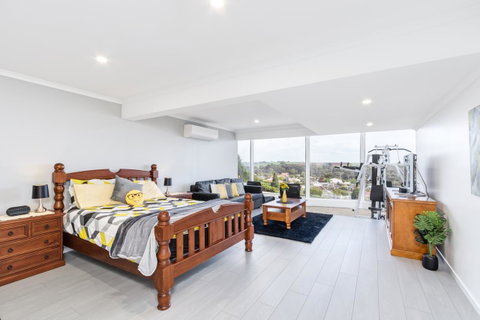 Views Forever - Devonport - Rent Accommodation 2