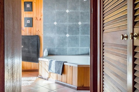 Freycinet Panorama - Rent Accommodation 13
