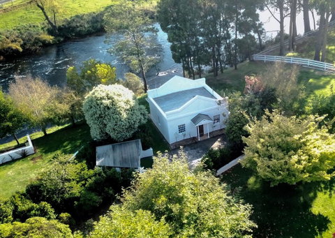 Forth River Cottage - Rent Accommodation 0