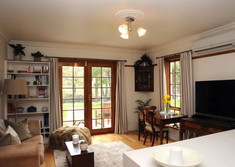 Forth River Cottage - Rent Accommodation 11