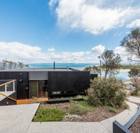 Cocktails with a View - Rent Accommodation