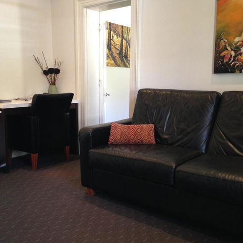 Auldington Hotel - Rent Accommodation 43