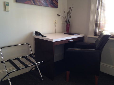 Auldington Hotel - Rent Accommodation 19