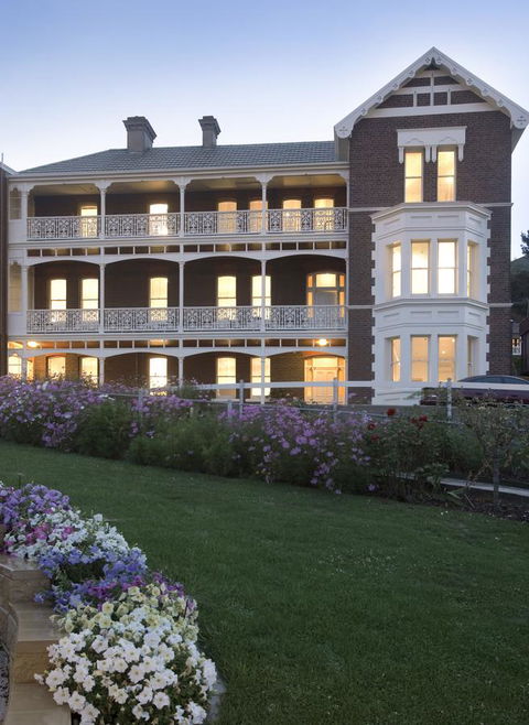 Auldington Hotel - Rent Accommodation 11