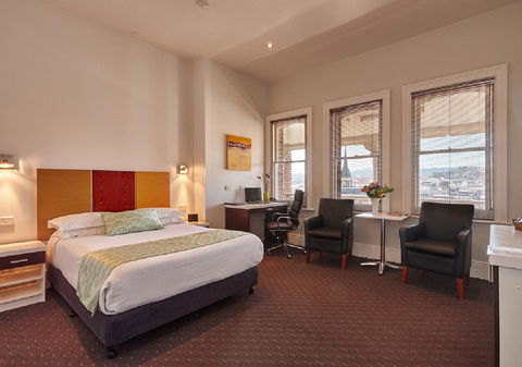 Auldington Hotel - Rent Accommodation 5