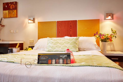 Auldington Hotel - Rent Accommodation 2