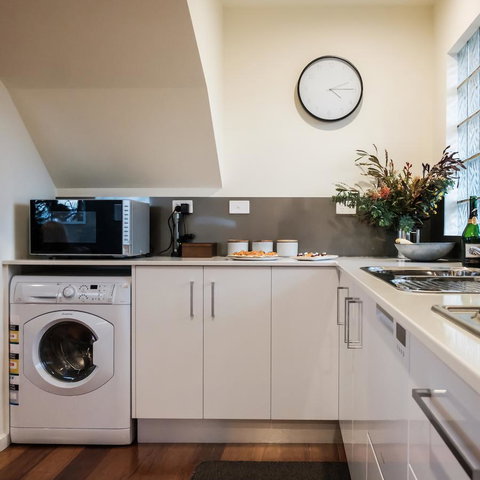 Cod Rock Point - Rent Accommodation 22