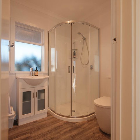 Cod Rock Point - Rent Accommodation 15
