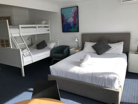 North Pier Hotel - Rent Accommodation 3