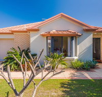 Oceania Cottage - LJHooker Yamba - Rent Accommodation