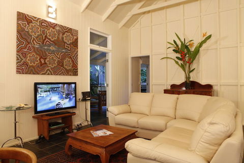 Port Douglas Cottage & Lodge - Rent Accommodation 2