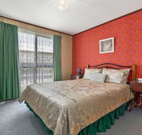Raymond Cottage - Rent Accommodation