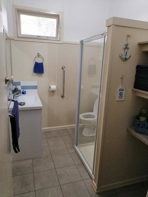 River Retreat Caravan Park - Rent Accommodation 3