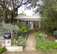 Rye Coastal Getaway - Rent Accommodation