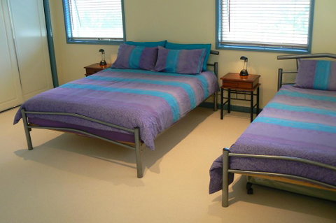 Sandy Point Beach Escape 2 Bedroom Apartment - Rent Accommodation 3