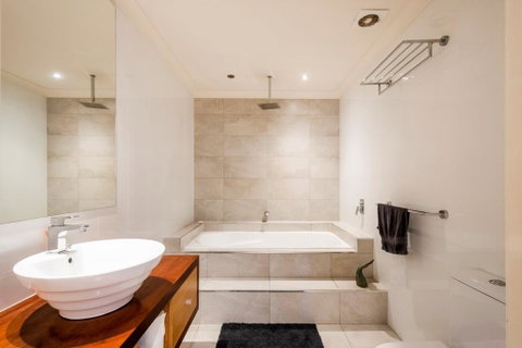 Sky Quay 6 - Rent Accommodation 1