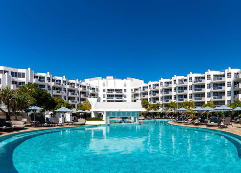Sofitel Noosa Pacific Resort - Rent Accommodation 1